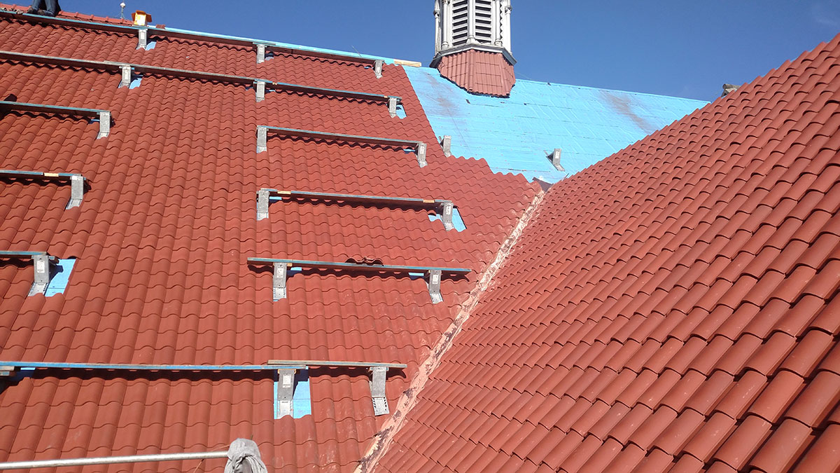 terra cotta roof installation photo